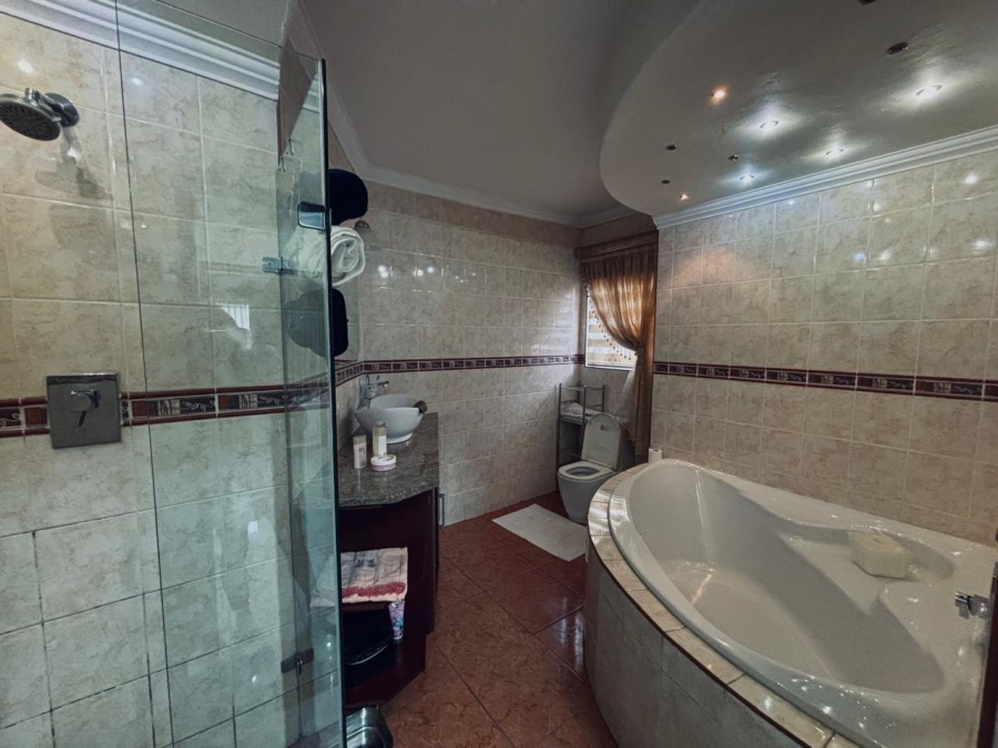 4 Bedroom Property for Sale in Vaalpark Free State